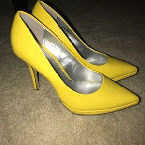 Limelight Yellow Heels (US Size 7.5)